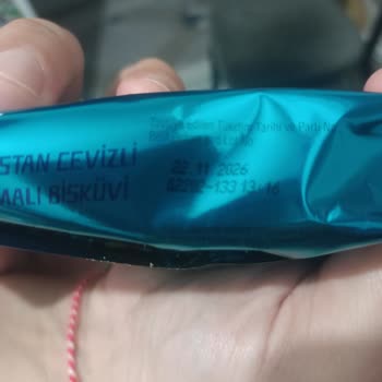 Ülker Haylayf Sandviç Bisküvi'nde Bulunan Bilinmeyen Kahverengi Parça İçin Açıklama Ve Özür Talebi
