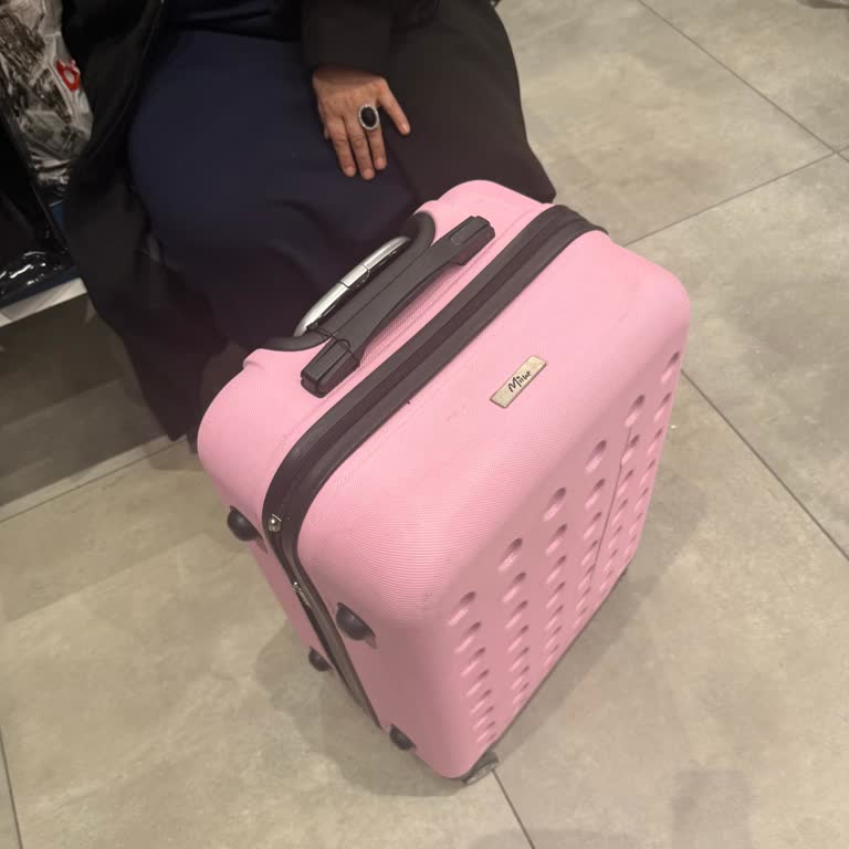 Gaziantep Havalimanı Kapı Açılışındaki Gecikme Ve Haksız 1000 TL Bagaj Ücreti