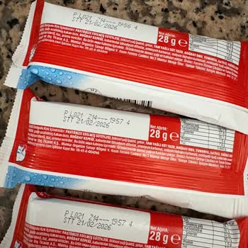 Son Tüketim Tarihini Geçmiş Kinder Süt Dilimi Ve İade Talebi