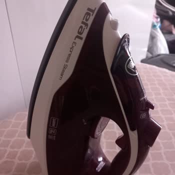 Tefal Ütü Yanıyor Ve Ütüleme İşlevi Bozuk