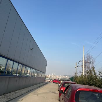 Dudullu Tüvtürk’te Egzoz Emisyon Alanı Küçük, Park Yetersiz Ve İşlemler Aşırı Yavaş