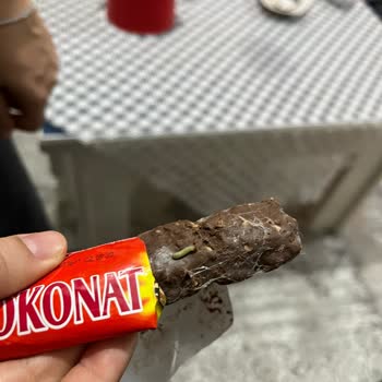 Ülker Çokonat Ürünün İçinde Kurt Bulunması Hijyen Ve Sağlık Endişesi