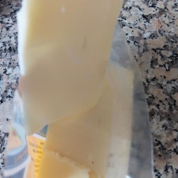 Tarabya Peynirden Kıl Çıktı