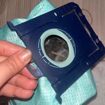 Philips Robot Süpürge Çizik Ve Kirli Şekilde Geri Döndü, Mağaza Ve Servis Saygısız Davranıyor