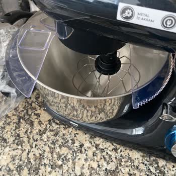 Karaca Multichef Hamur Yoğurma Makinesinde Kasa Kapağı Eksik