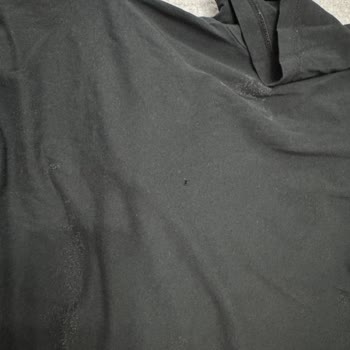 Bosch WGA25200TR Makinesinde Kıyafet Hasarı Ve Değişim Talebi