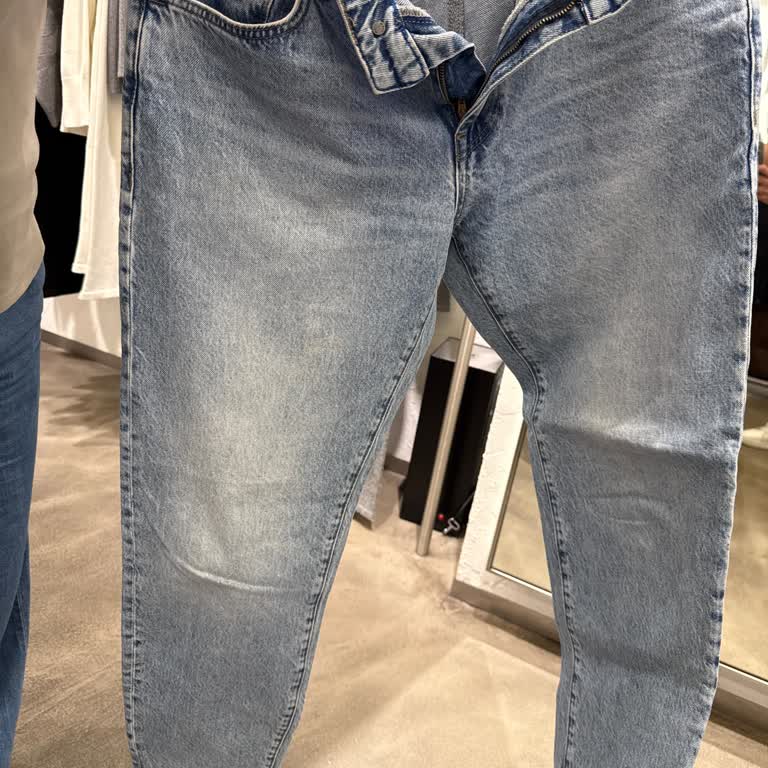 Mavi Jean Pantolon Dizden Yırtılıyor Ve İade Talebim Reddedildi