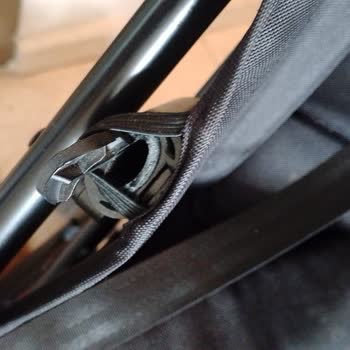 Kraft Rambla’da Kırılan Kilit Ve Ön Bar İçin Garanti Reddi Ve Aşırı Ücret Talebi