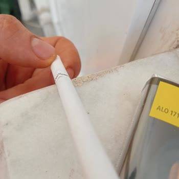 Parliament Night Blue Pack'te Çöp Ve Sert Maddeler Boğazı Tahriş Ediyor