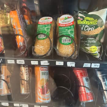 İstanbul Havalimanı Gözen Otomatında Ürün Verilmemesi Ve İade Talebi