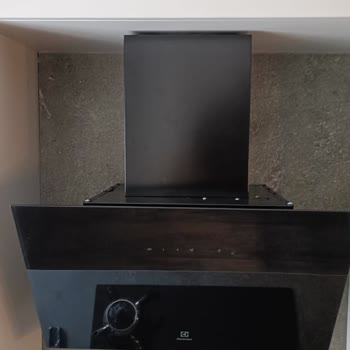 Electrolux Yanlış Davlumbaz Montajı ve Cevapsız Müşteri Hizmetleri Nedeniyle Memnuniyetsizlik