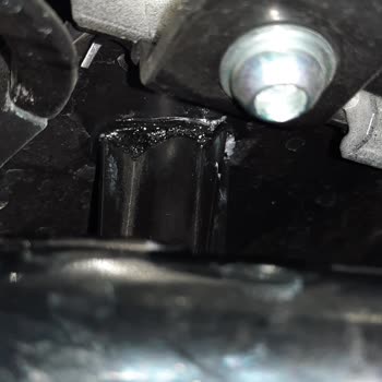 Granaj Tırnağının Serviste Kırılması Ve Sorumluluk Reddi