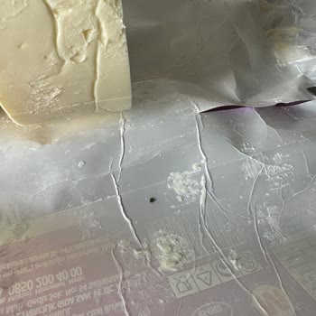 Migros Tereyağında Taş Parçası Bulunması Sağlık Ve Güven Endişesi Yaratıyor