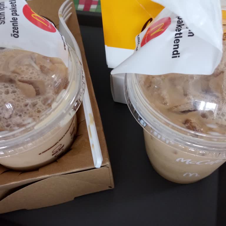 Sıcak Latte Soğuk Geldi, İade Ve Canlı Destek Eksikliği