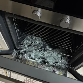 Arçelik Fırın Camı Patlaması Sonrası Haksız Ücret Talebi ve Tehditkar Servis Yaklaşımı