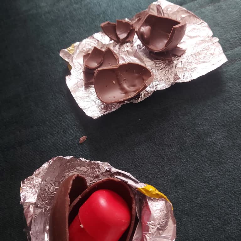 İçinde Oyuncak Olmayan Yumurtoy Sürpriz Yumurtası İçin Şikayet