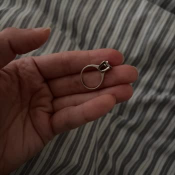 Altınbaş'ta Garanti Kapsamındaki Yüzük Onarımında Şube Olmaması Ve Müşteri Hizmetleri İlgisizliği