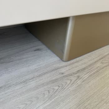 Eksik Mobilyalar, Kırık Gardırop Kapakları Ve Çözüm Bulamayan Müşteri Hizmeti