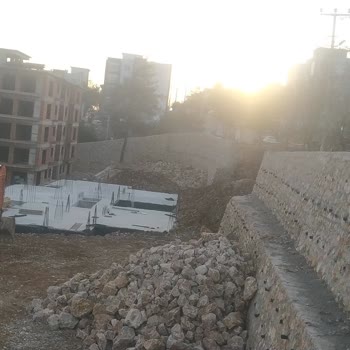 Muğla Büyükşehir Belediyesi Sivil Geçişe Açık Sokağı Asmin İnşaata Hafriyat Deposu Olarak Kullandırıyor
