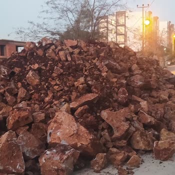 Muğla Büyükşehir Belediyesi Sivil Geçişe Açık Sokağı Asmin İnşaata Hafriyat Deposu Olarak Kullandırıyor