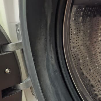 Garanti Süresi Dolmadı Ama Siemens Kapak Koruk Sorununu Red Ediyor