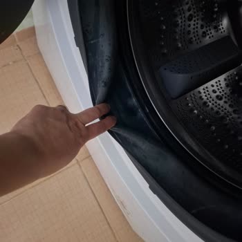 Garanti Süresi Dolmadı Ama Siemens Kapak Koruk Sorununu Red Ediyor