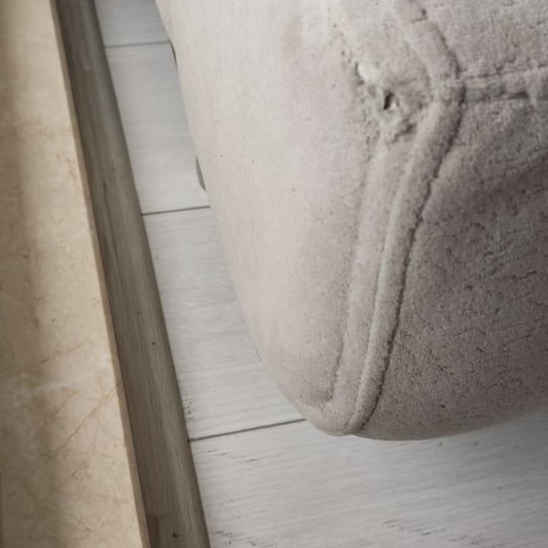 Teslimat Gecikmesi, Yırtık Koltuk Ve Eksik Örtüler İçin İade Ve Onarım Talebi