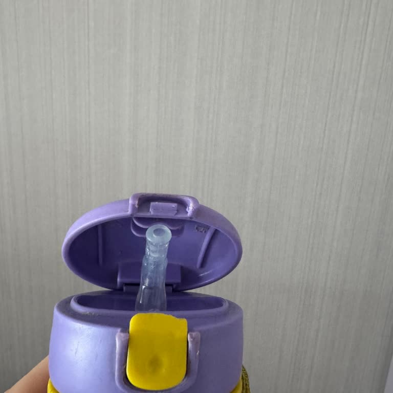 Skip Hop, botón de botella para bebé se rompe y no hay repuesto