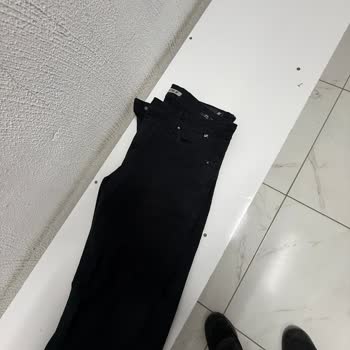 Yıkama Talimatına Uymama Rağmen Boya Atan Kot Pantolon İçin Değişim Talebi