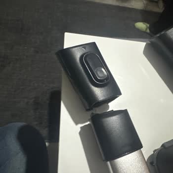 Philips 7043 Dikey Süpürgede Bağlantı Aparatı Kendiliğinden Kırıldı