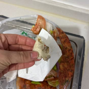 Şok Marketler Hacıoğlu Dondurulmuş Lahmacun Kalitesiz Ve Sağlığa Zararlı, İade Talebi