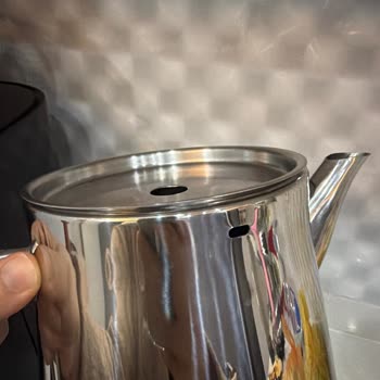 Hasarlı Çaydanlık Takımı Ve Cevapsız Değişim Süreci