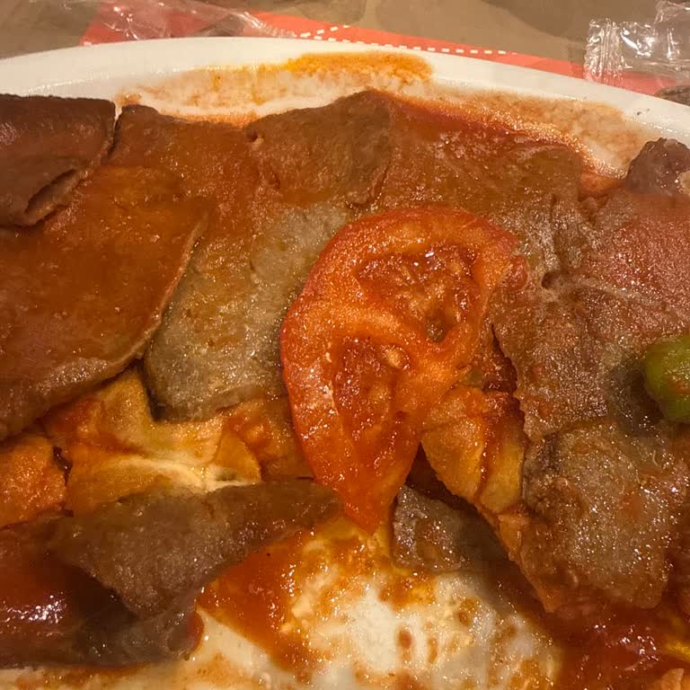 İftar Saatinde Uzun Bekleme Sonrası Soğuk İskender Servisi