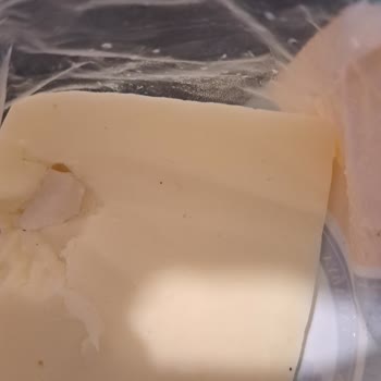 A101 Kaşar Peynirinde Plastik Parça Ve İade Talebi