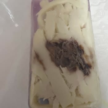 Açılmadan Küflenmiş Bahçıvan Peynir Ve Cevapsız Şikayet