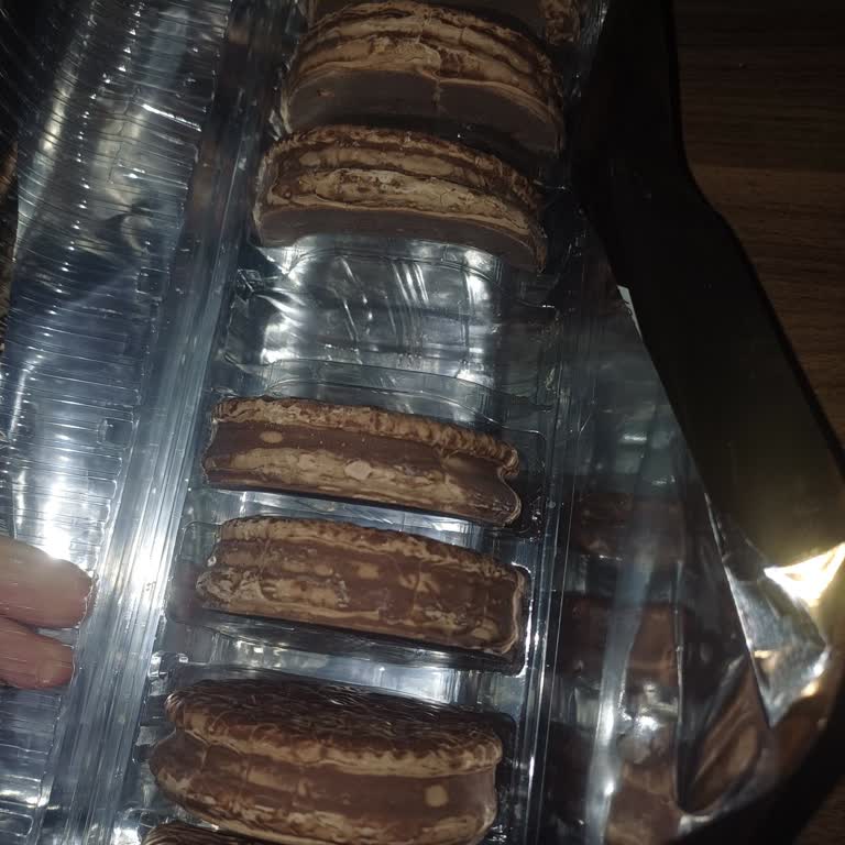 Altun Market’te Bozulmuş Gıda Ürünleri Şikayeti