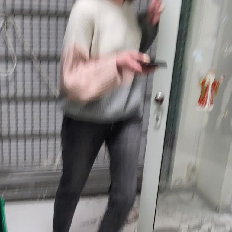 Безобразное Обслуживание Купер В Магазине Метро, Рябиновая 59, Москва