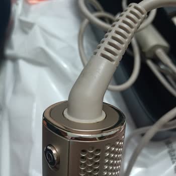 Media Markt'tan Açılmış Ambalajlı Kullanılmış Saç Şekillendirici Ürün