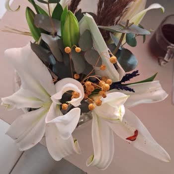 Sipariş Edilen Çiçek Görseliyle Uyuşmuyor Ve Çikolata Teslim Edilmedi