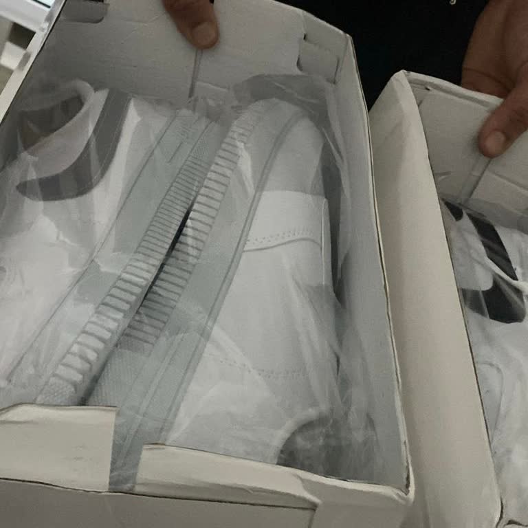 @luxseshoes Orijinal Ayakkabısı Çakma Nike Olarak Gönderildi, Satıcı Yanıt Vermiyor