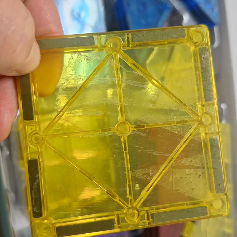 Kullanılmış Ve Eksik Parçalı GO Magna Tiles Seti Gönderildi, Tam Ve Sıfır Ürün Talebi