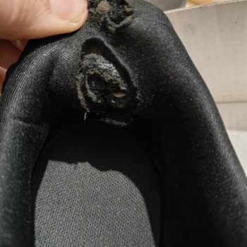 Ayakkabımda Erken Deformasyon Ve Delinme: Üretim Hatası İddiası