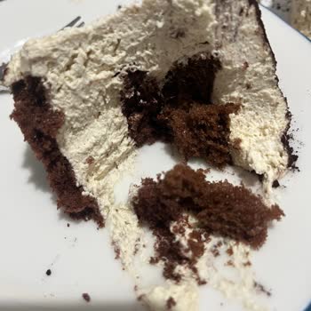 Kalitesiz Tiramisu Ve Çözüm Sunmayan İşletme