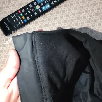 Mavi Yelekte Hızlı Tüylenme Ve Deformasyon, Mağaza İlgisiz