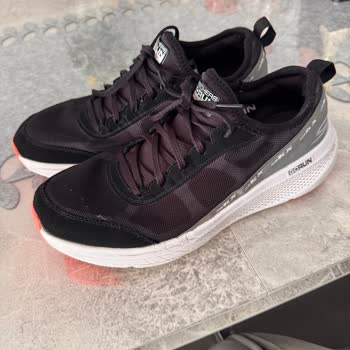 SuperStep Isparta Mağazasındaki Ayakkabının Üst File Bölümünün Açılması Ve Garanti Reddi