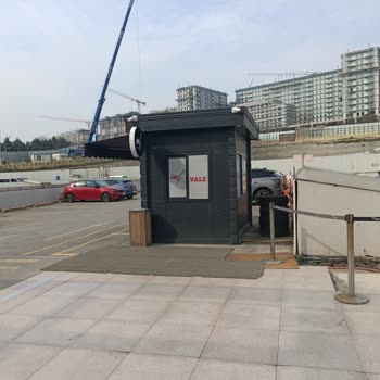 Maltepe Park AVM Açık Otoparkta Vale ve Bariyer Düzeni Sorunu