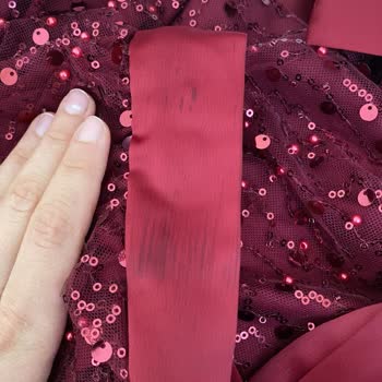 Defolu Ve Yanlış Beden Elbise İçin İade Reddi Ve İlgisiz Müşteri Desteği