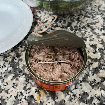 A101 Adana Sarıçam Şubesinde Wawa Ton Balığında Plastik Parça Bulundu