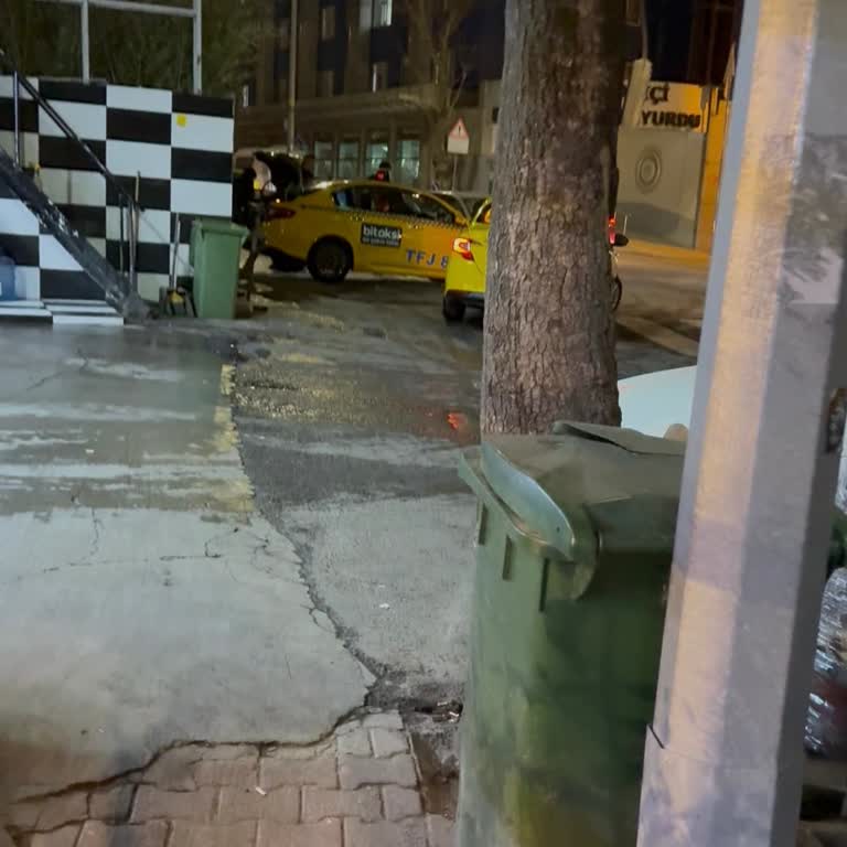Kadıköy'de Kaldırıma Olan İşgal ve Güvenlik Sorunu