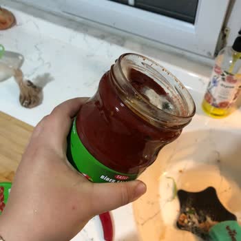 Doğru Saklamaya Rağmen Yurdum Biber Salçası Küflendi